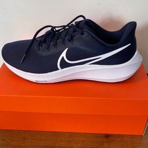 Men’s Nike Air Zoom Pegasus Running Shoes